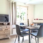 Baudrier A05 By Interhome
